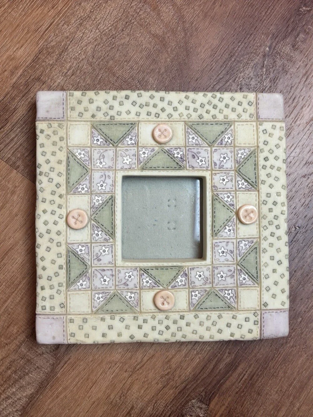 Frameology Floral Tile Button 3D Picture Photo Frame Faith Quilt Cute Whimsy